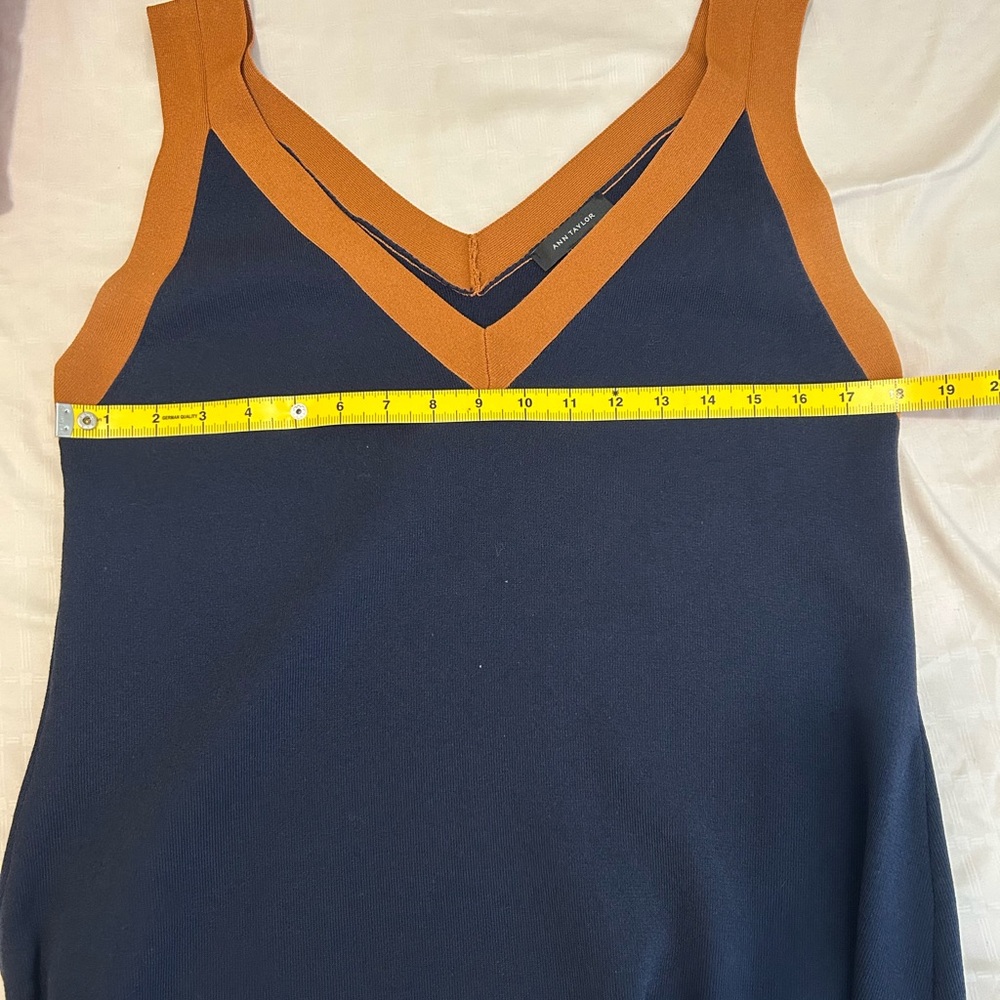 Like new Ann Taylor Navy Maxi Dress with Tan Trim size M - Picture 7 of 8
